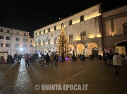 notte-sbianca-piazza-plebiscito-natale