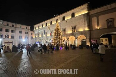 notte-sbianca-piazza-plebiscito-natale