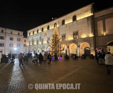 notte-sbianca-piazza-plebiscito-natale