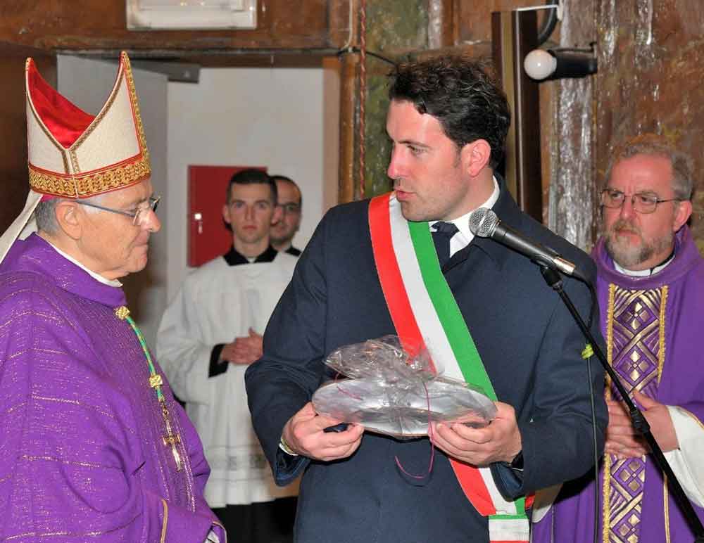 Il saluto del  vescovo Piazza alla comunità di Bagnoregio