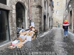 rifiuti-san-pellegrino-via-san-loerenzo