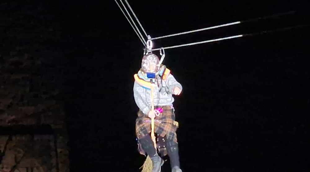 La Befana 115 accolta da una piazza affollatissima. Quasi impossibile camminare.