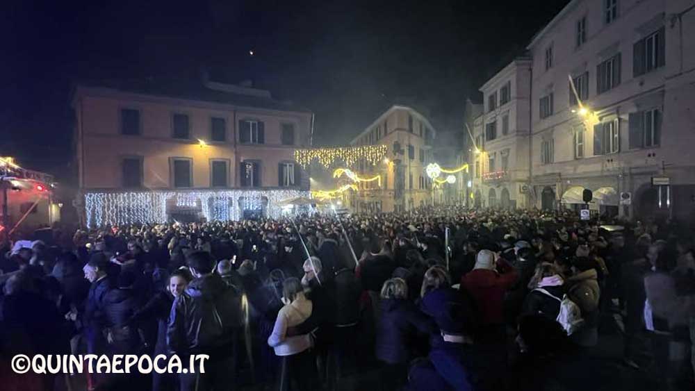 Capodanno diffuso, ma la gente lo concentra: la più gettonata è Piazza Fontana Grande.