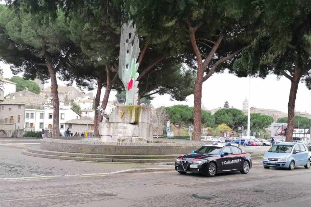 Un arresto al Sacrario: sorpreso a cedere droga a un minorenne.