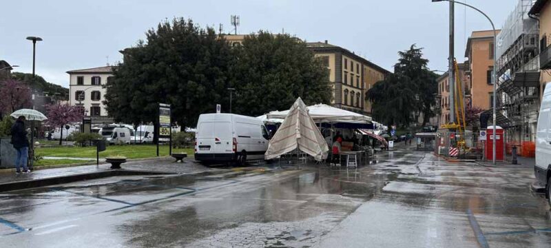 mercato-rocca-sabato-2