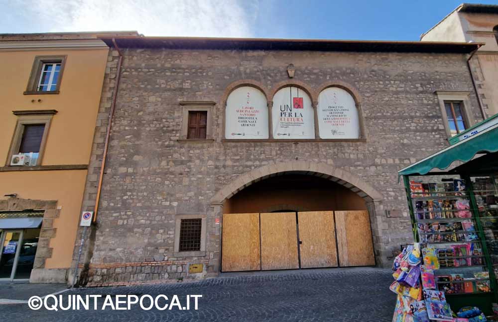 Via l’ordine di Malta, Palazzo Santoro torna interamente alla biblioteca pubblica.