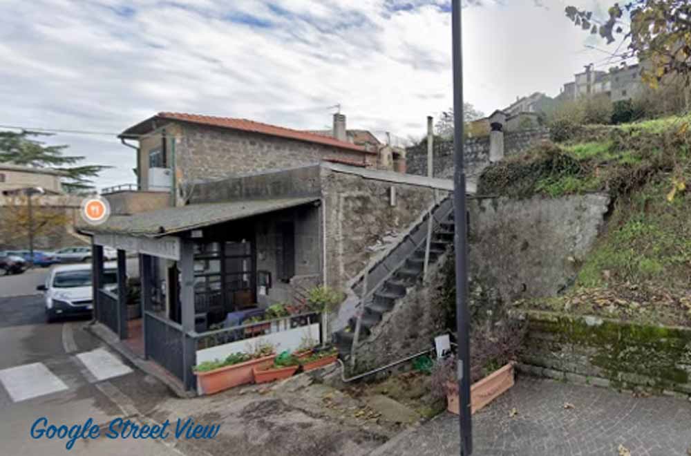 Montefiascone, crolla terrapieno su ristorante: morto il titolare.