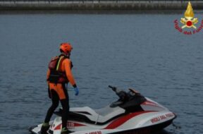moto-acqua-vigili-fuoco