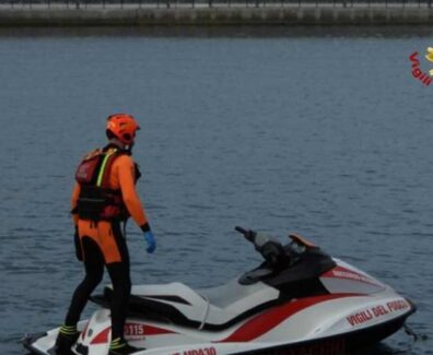 moto-acqua-vigili-fuoco