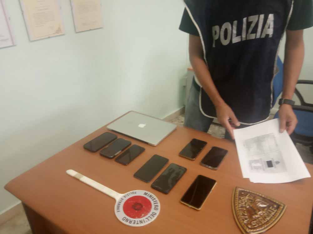 Polizia: individuata banda dedita alla ricettazione di veicoli rubati.
