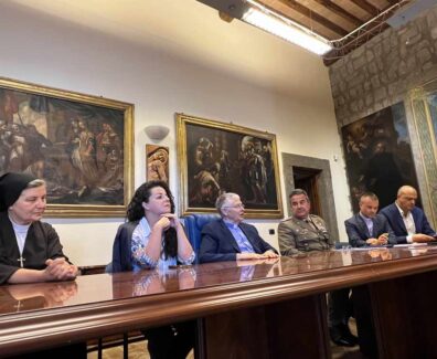 suor-francesca-frontini-vescovo-piazza-martinengo-esercito