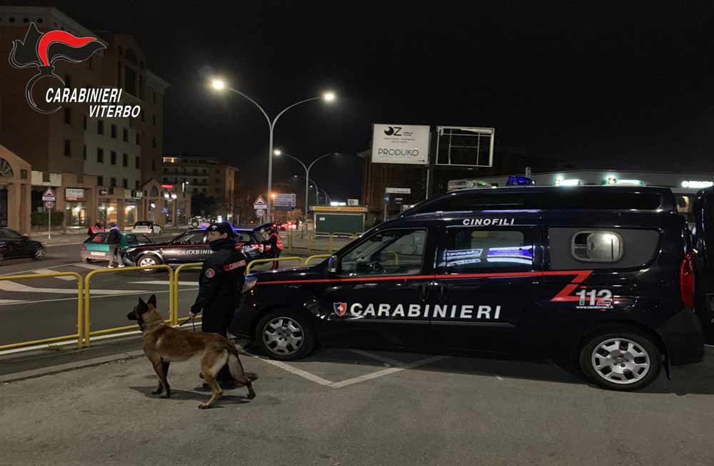 Controlli con l’ausilio di cani, ispezioni anche in via Cavour e vicoli.