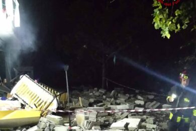 esplosione-san-lorenzo-nuovo-vigili-fuoco