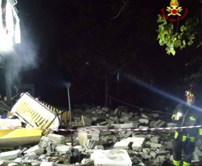 esplosione-san-lorenzo-nuovo-vigili-fuoco