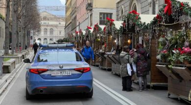 POLIZIA-MERCATINI-NATALE