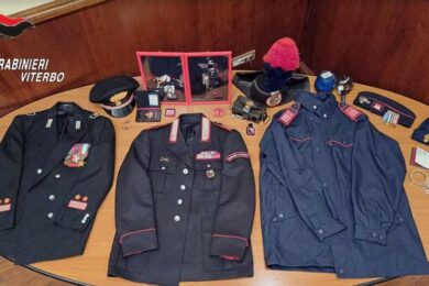 carabinieri-divise-contraffatte