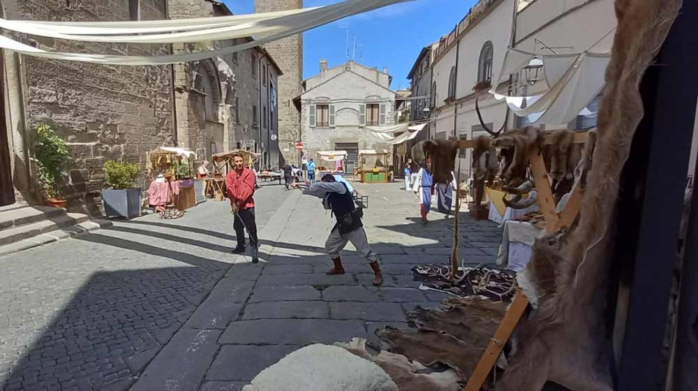 Processione San Salvatore si arricchisce del mercatino medioevale.