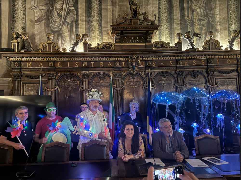 Arriva la notte del Carnevale estivo!
