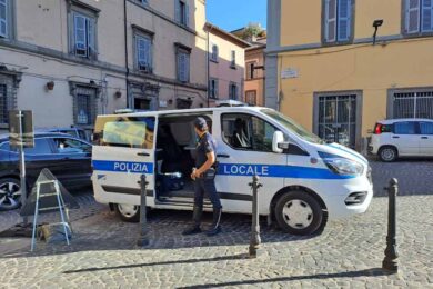 Furgone polizia municipale