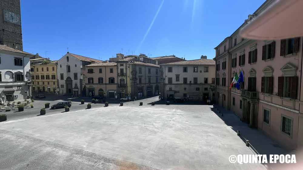 Pavimentazione piazza del Plebiscito, opinioni divise ma caute: “Aspettiamo sia finita”.