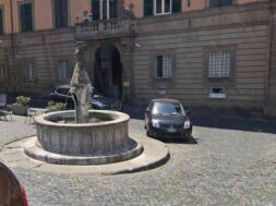 fontana-piazza-dante