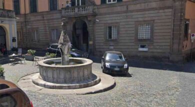 fontana-piazza-dante