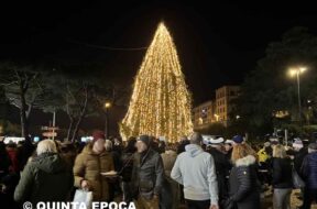NATALE-ALBERO-SACRARIO-ACCENSIONE