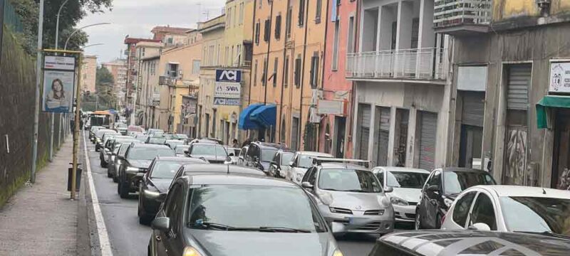 PALAZZINA-TRAFFICO