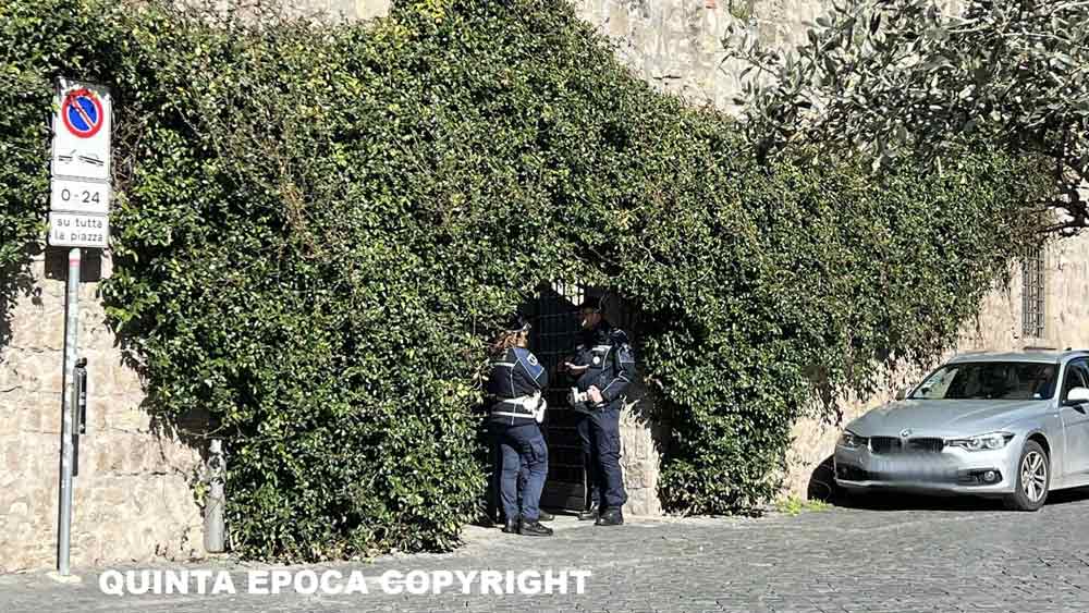 Occupazioni abusive: controlli a Piazza San Carluccio.