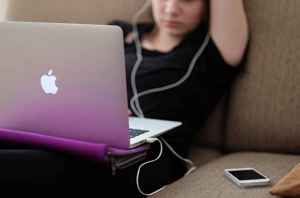 Australia vieta accesso ai social agli under 16.