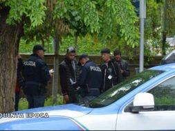 IMMIGRATI-POLIZIA