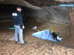 polizia-grotta