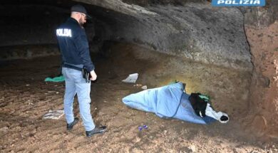 polizia-grotta