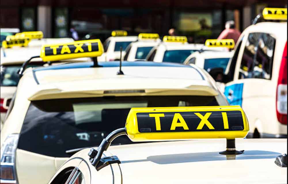 Tassisti: “Non ci sentiamo più sicuri. La città di notte cambia volto”.