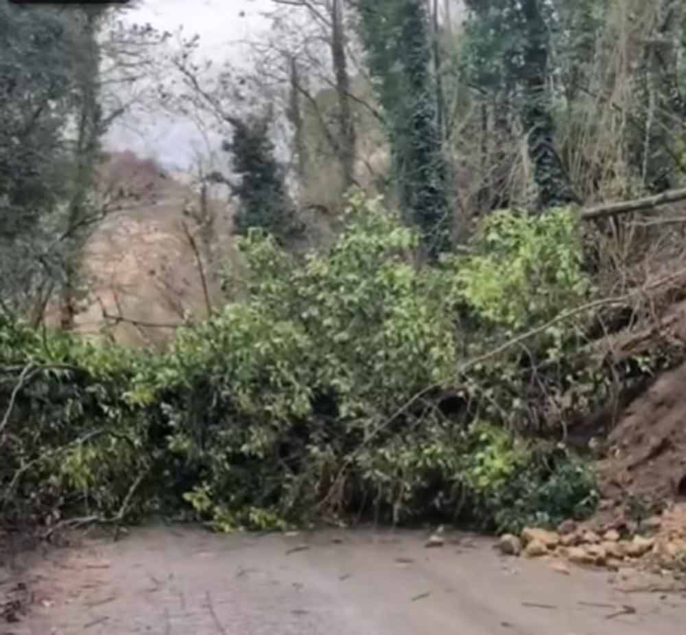 Frana a Roccalvecce, Frontini: “Situazione grave”. Oggi “la messa in sicurezza”