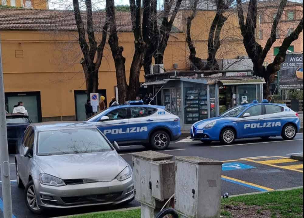 A viale Trento è di nuovo allarme, intervento della polizia