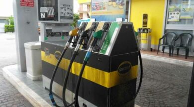 distributore benzina