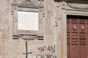 scritte-san-faustino-chiesa