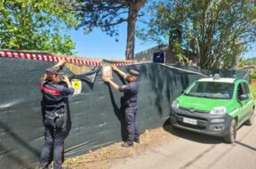 abusivisimo-bolsena-lago-carabinieri-forestale