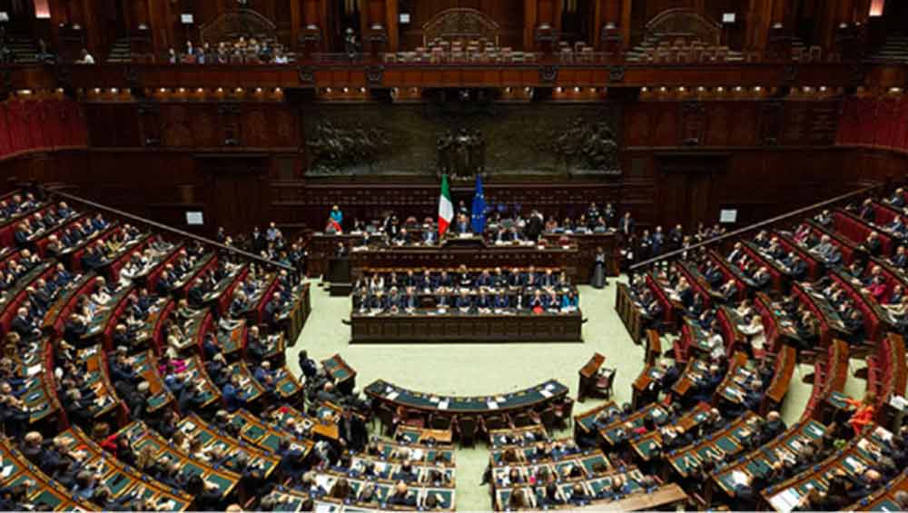 Camera, Lega, stretta sulla cittadinanza. Revoca a chi “accoltella, uccide, stupra”