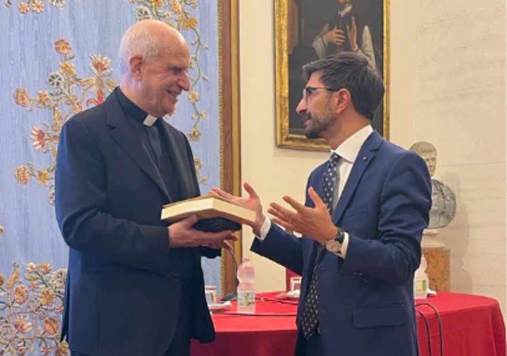 Il Giubileo dei due papi, Sabatini incontra Fisichella